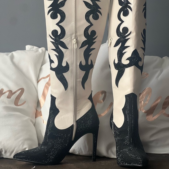 Shoes - Black and White Western Style Boots